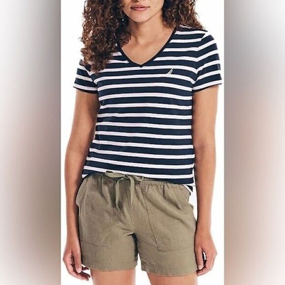 Nautica Women's V-Neck Short Sleeve Logo Tee Size XL - Picture 1 of 5
